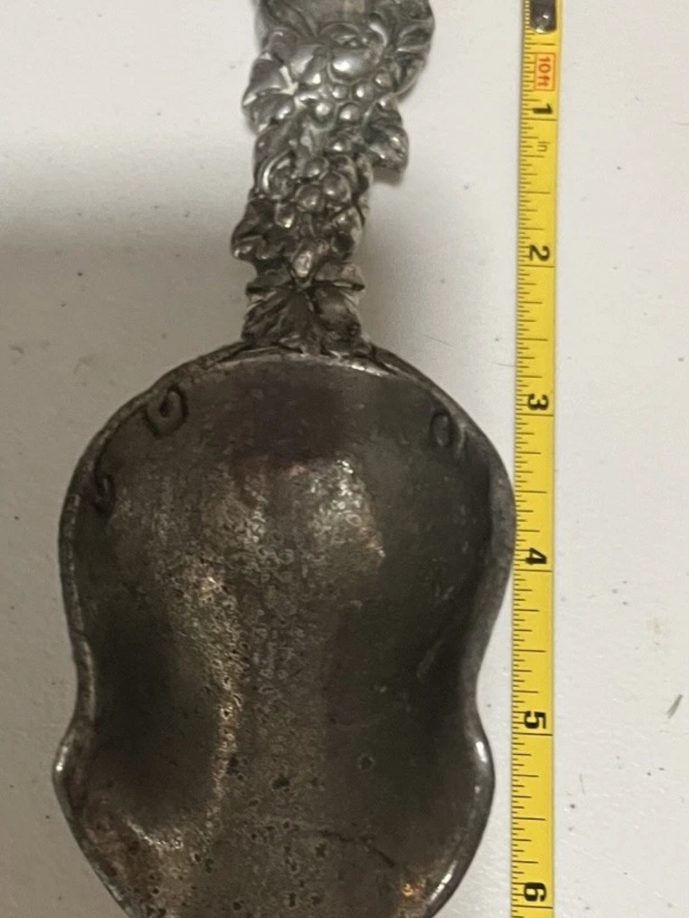 Vintage Arthur Court Cast Aluminum Ice Scoop; 1997; Grape Motif - Picture 5 of 5